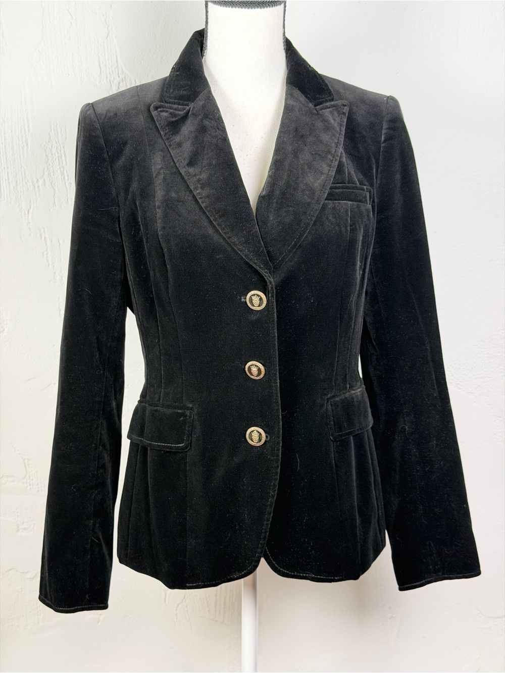 Banana Republic Black Velvet Tailored Blazer with Gold Buttons 6P